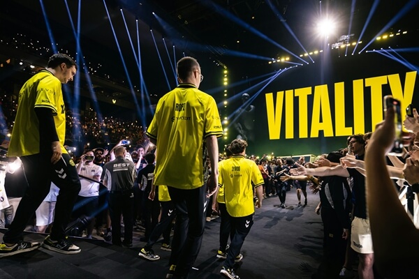 Vitality击败MOUZ率先闯入总决赛 赛后选手动态一览 Vitality击败MOUZ率先闯入总决赛 赛后选手动态一览