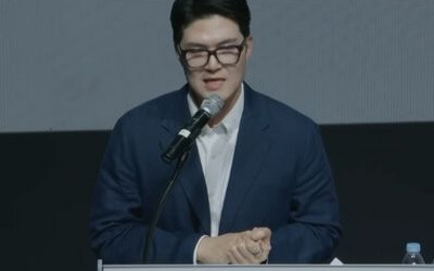 T1与Zeus经纪公司合同争议升级:双方各执一词 侮辱性合同VS激励年薪 T1与Zeus经纪公司合同争议升级:双方各执一词 侮辱性合同VS激励年薪