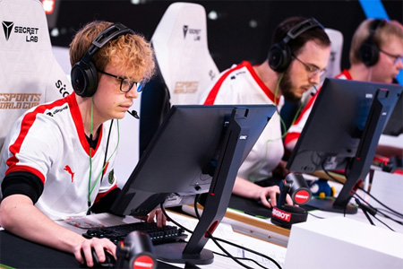 BLAST伦敦公开赛2025：经典让一追二！MOUZ 2-1 Imperial进入胜者组