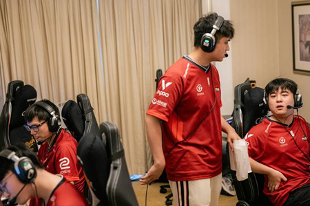 CS亚洲邀请赛2025：TYLOO 0-2不敌FNC，加时激战惜败！Jamb