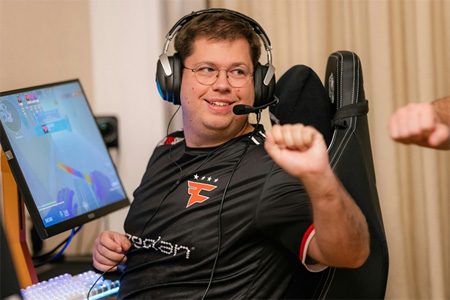 CS亚洲邀请赛2025：FaZe险胜TYLOO激战三图！战术对决全程高能