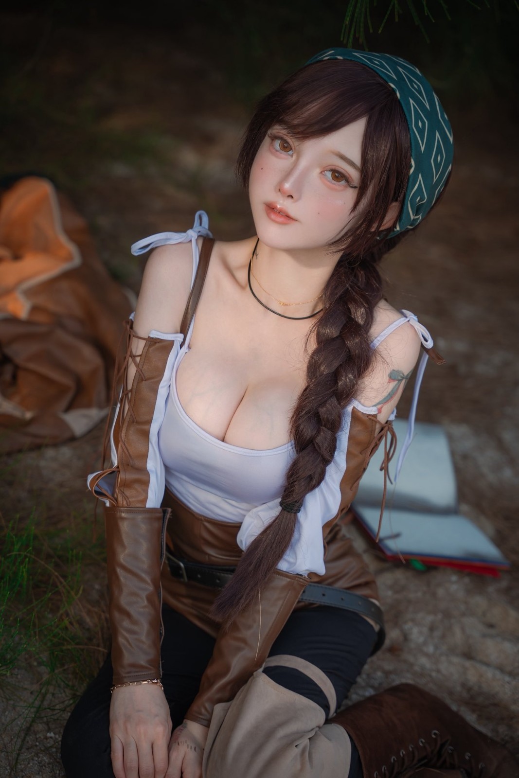 国外知名Coser Josette 分享Cos《怪物猎人：荒野》接待员阿尔玛