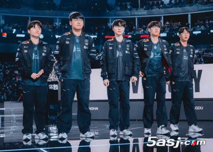 传奇加冕！T1力克KT斩获S15冠军，成就史无前例全球总决赛六冠王伟业