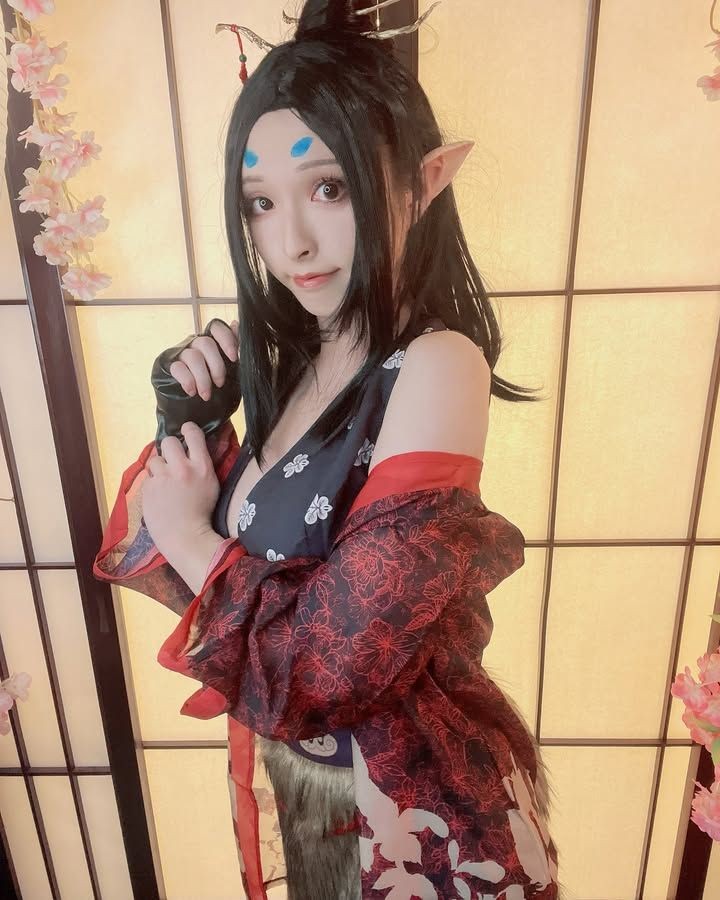 ins红人“尼哥”的新Cos美图：《黑神话》萍萍