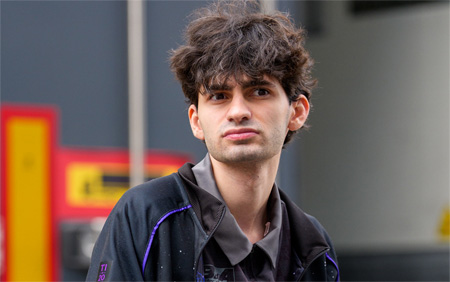 PARIVISION战队9Class盛赞Dota2匹配更新！非常规出装