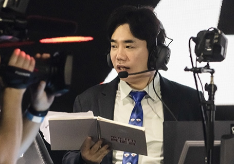 Homme教练官宣加盟LCK！爆2026赛季转会内幕，薪资与队员反应揭秘