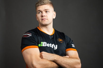 BIG惊天重组！丹麦指挥blameF空降德国豪门，国际纵队转型最后拼图