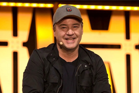 游戏界悲报！《使命召唤》之父文斯・赞佩拉周末遭遇车