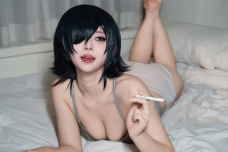 韩国美女MAGATA分享了《电锯人》角色姬野Cos美图