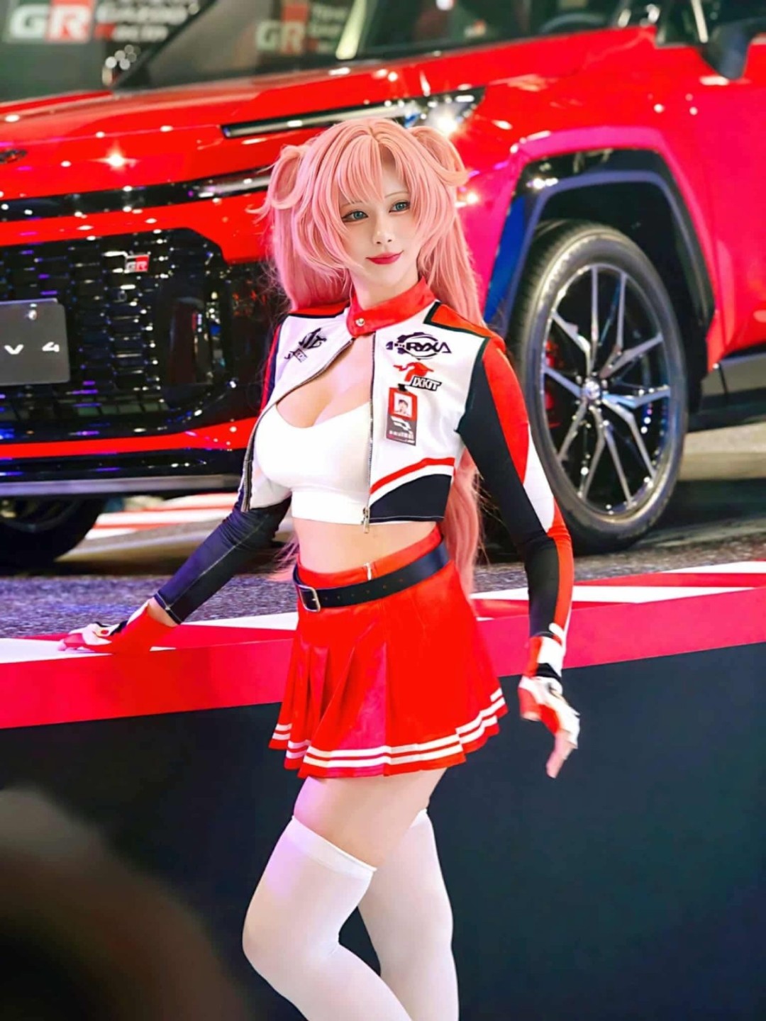 知名Coser小空Cos《棕色尘埃2》温泉剑客布莱德