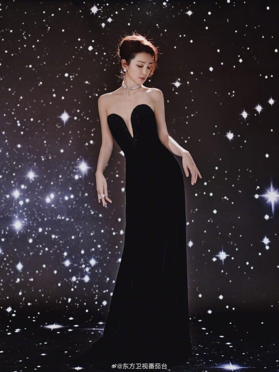 李冰冰和妹妹李雪一起惊艳亮相:内娱冰雪奇缘姐妹花 李冰冰和妹妹李雪一起惊艳亮相:内娱冰雪奇缘姐妹花