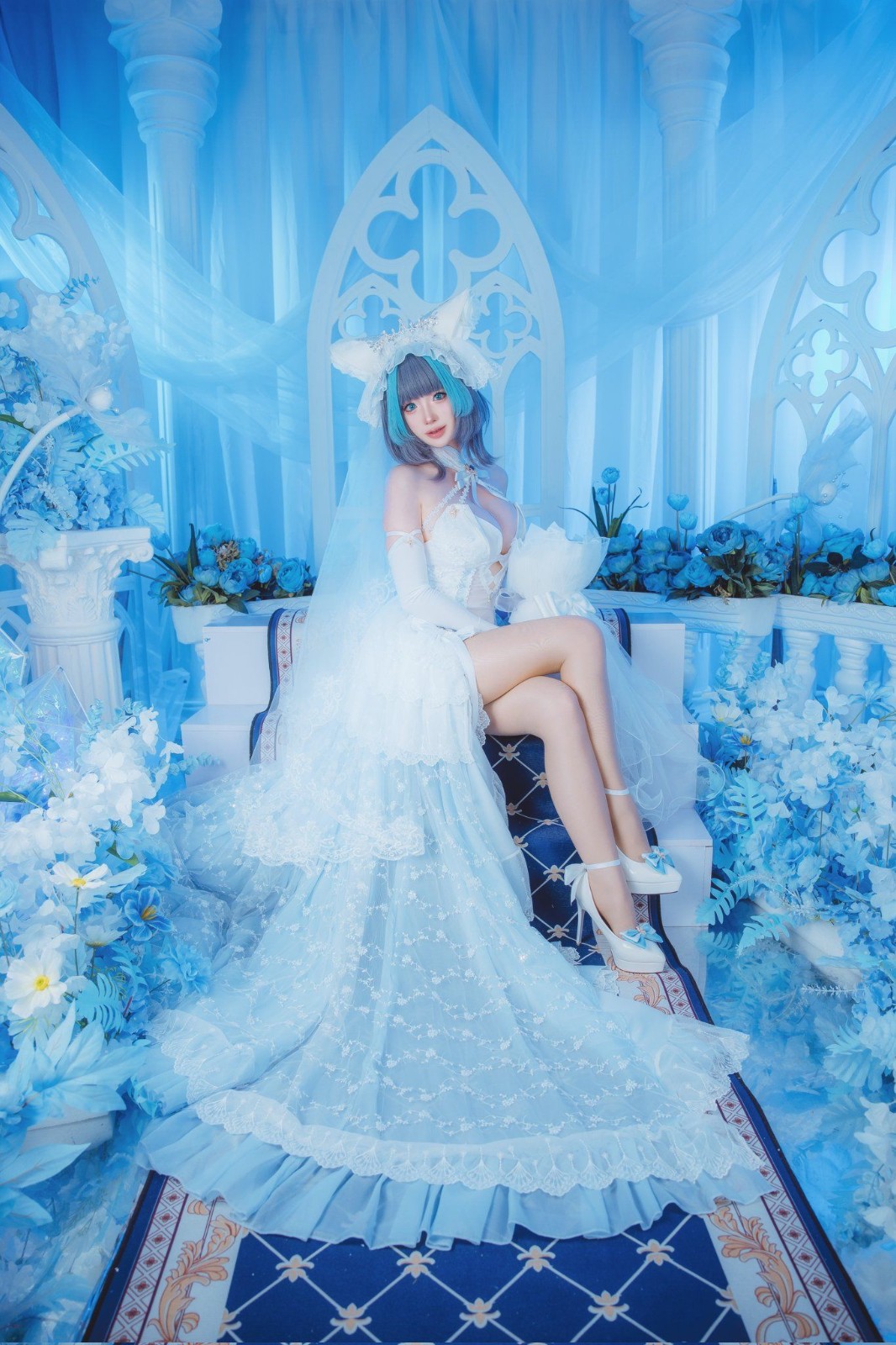 新加坡美女Cos多个游戏角色美照，性感曲线，诱人的大雷！