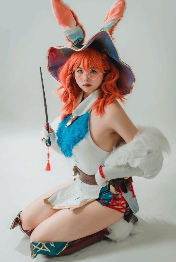 韩国知名美女Coser演绎《英雄联盟》阿萝拉，可爱与性感之间的独特魅