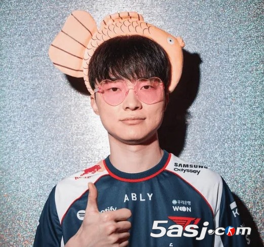 2026EWC败者组:T1以2比0战胜GAM晋级八强,赛后Faker专访 2026EWC败者组:T1以2比0战胜GAM晋级八强,赛后Faker专访
